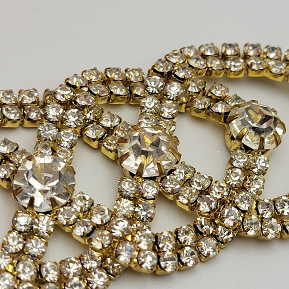 Vintage Gold Tone Clear Crystal Statement Chain Bracelet 7" Fold Over Clasp - Picture 6 of 15